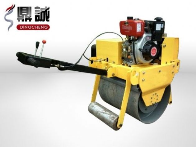 點(diǎn)擊查看詳細(xì)信息<br>標(biāo)題：重型手扶式單鋼輪壓路機(jī) 閱讀次數(shù)：13234