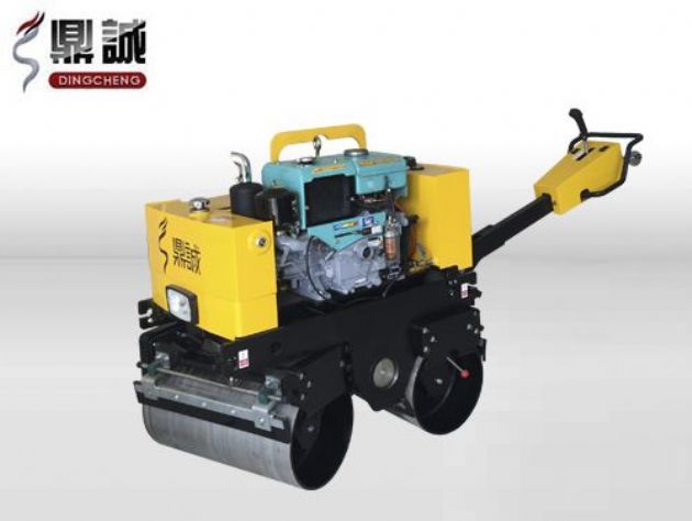 點(diǎn)擊查看詳細(xì)信息<br>標(biāo)題：DC-840-I全液壓手扶雙鋼輪壓路機(jī) 閱讀次數(shù)：14425