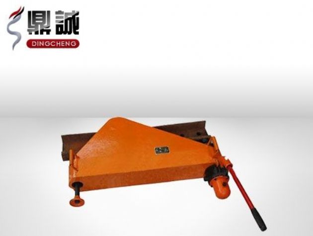 點擊查看詳細信息<br>標題：垂直液壓彎軌機 閱讀次數：4409