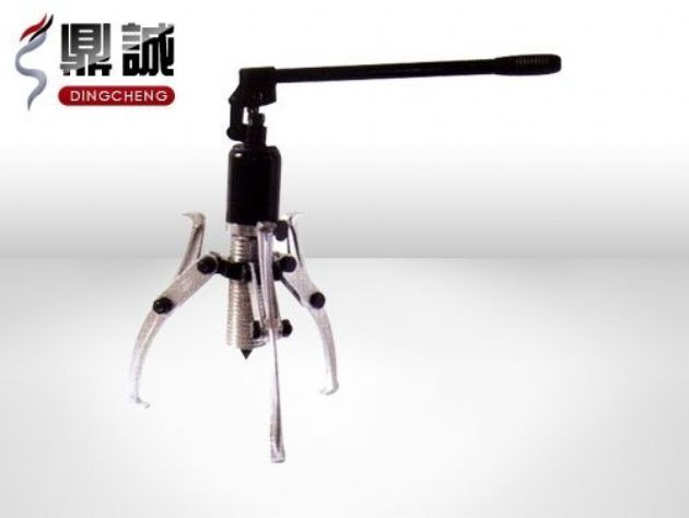 點(diǎn)擊查看詳細(xì)信息<br>標(biāo)題：整體式液壓拉馬 閱讀次數(shù)：4750